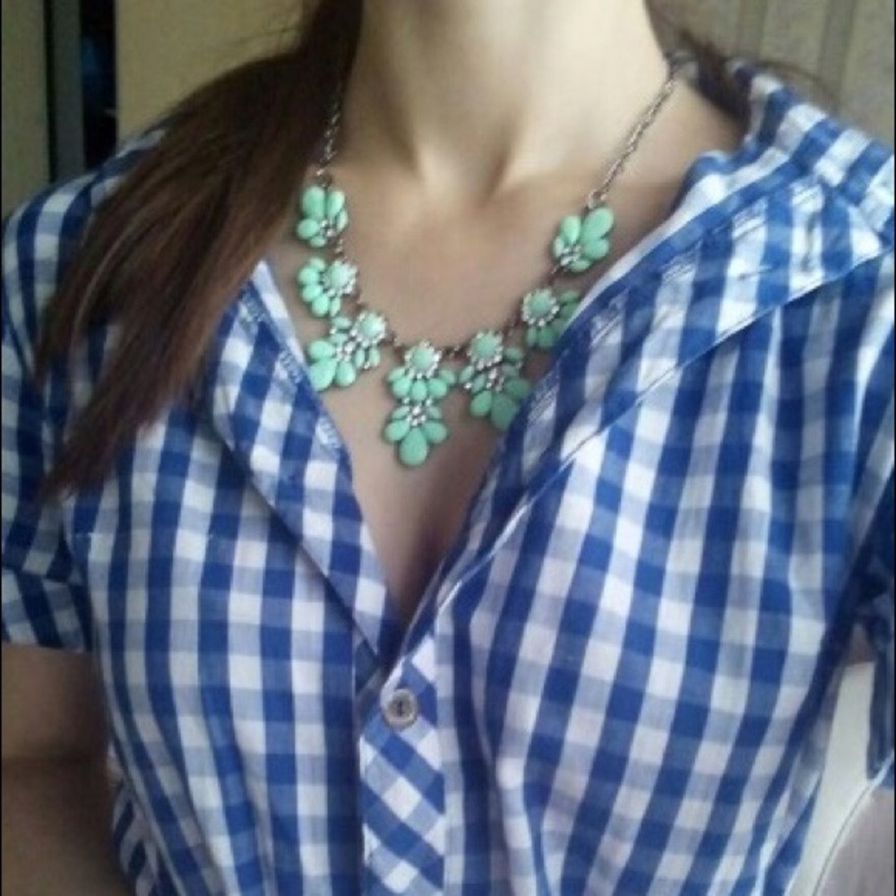π HP! π Mint & Crystal Statement Necklace - Picture 4 of 5